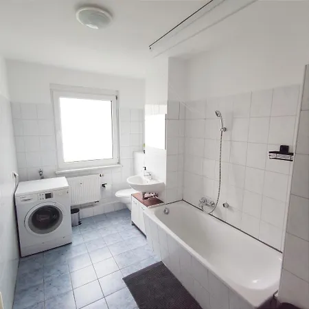 아파트 Eigene Erdgeschosswohnung In *